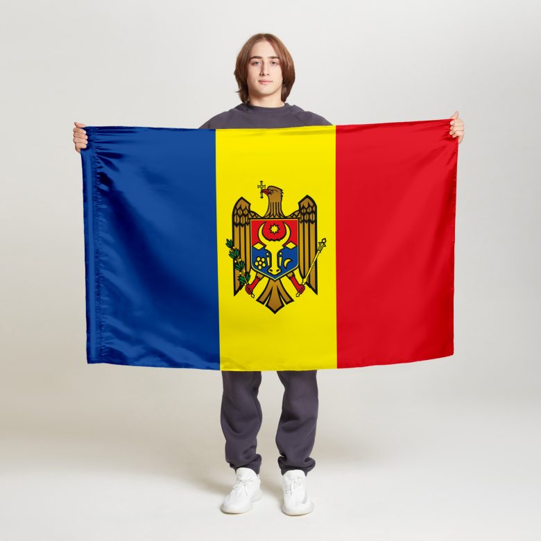 Флаг среднего размера односторонний Молдова