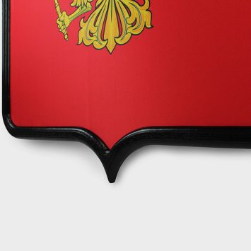Герб печатный с рамкой из сосны (Премиум), размеры от 35х43 до 76х91 см., ткань Сатен 183
