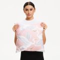 Подушка квадратная, наполнитель комфорель 40x40см. Флис 280 гр.кв